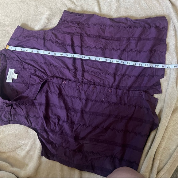Size 3x CJ Banks sleeveless button down shirt - Picture 4 of 5